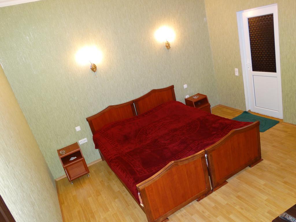 Отель Sano Кутаиси Номер фото